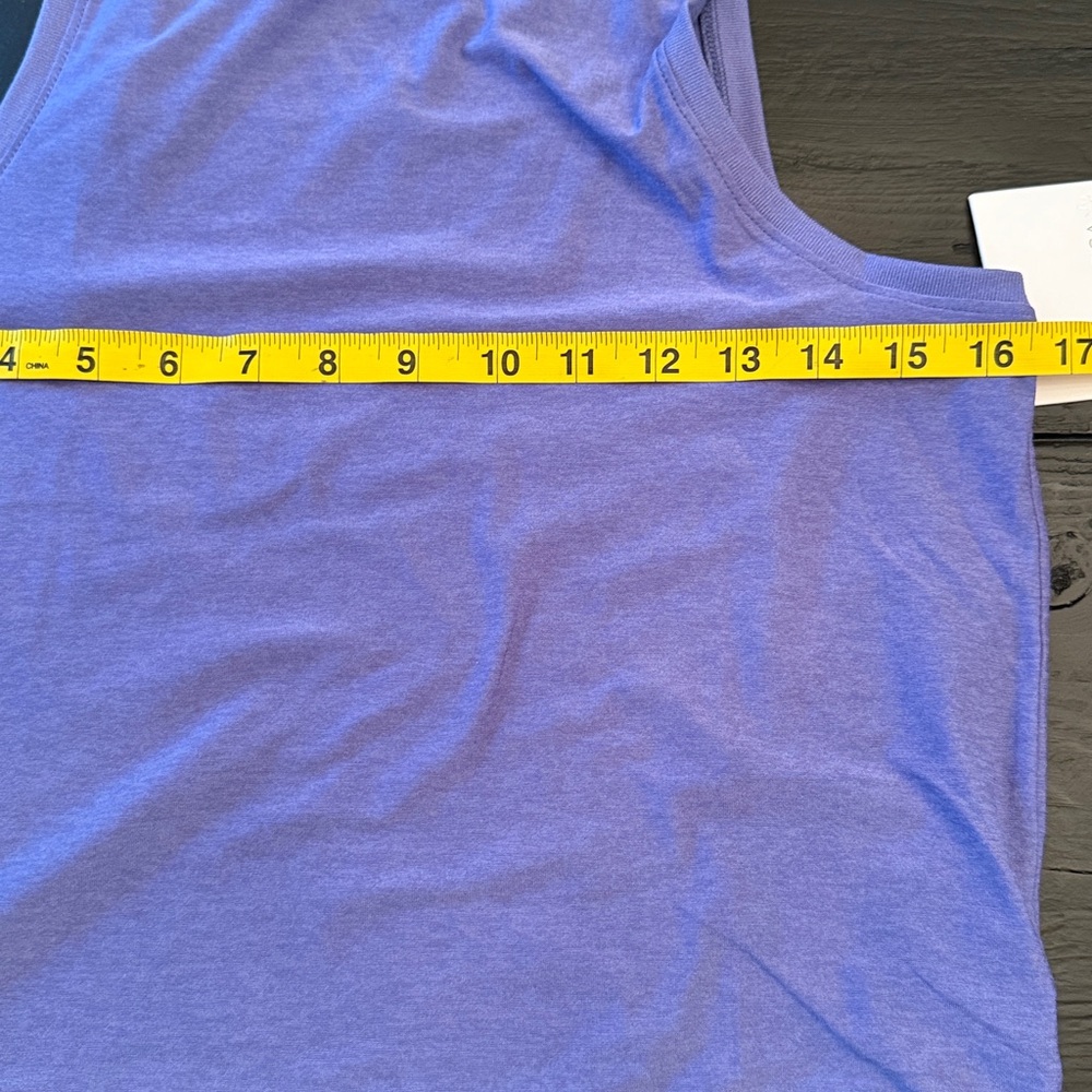 Beyond Yoga Featherweight Rebalance Tank - Picture 7 of 8